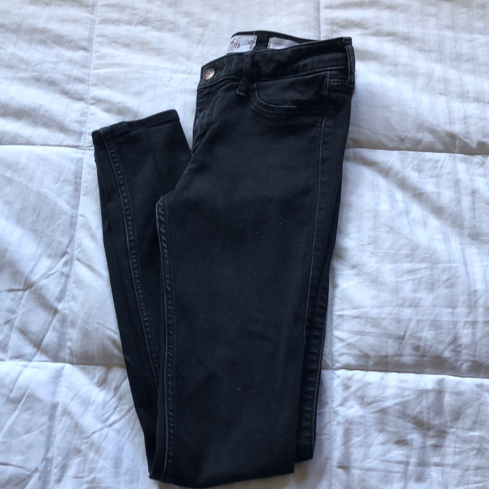 Hollister black super skinny jeans
